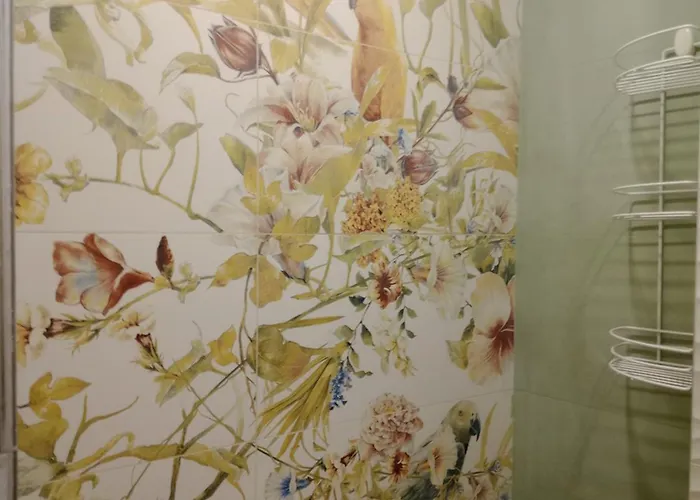 Red Square Boutique דירה וארנה